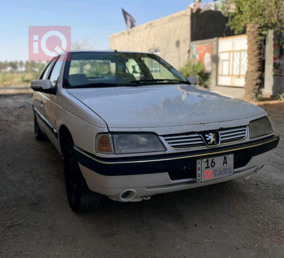 Peugeot 405